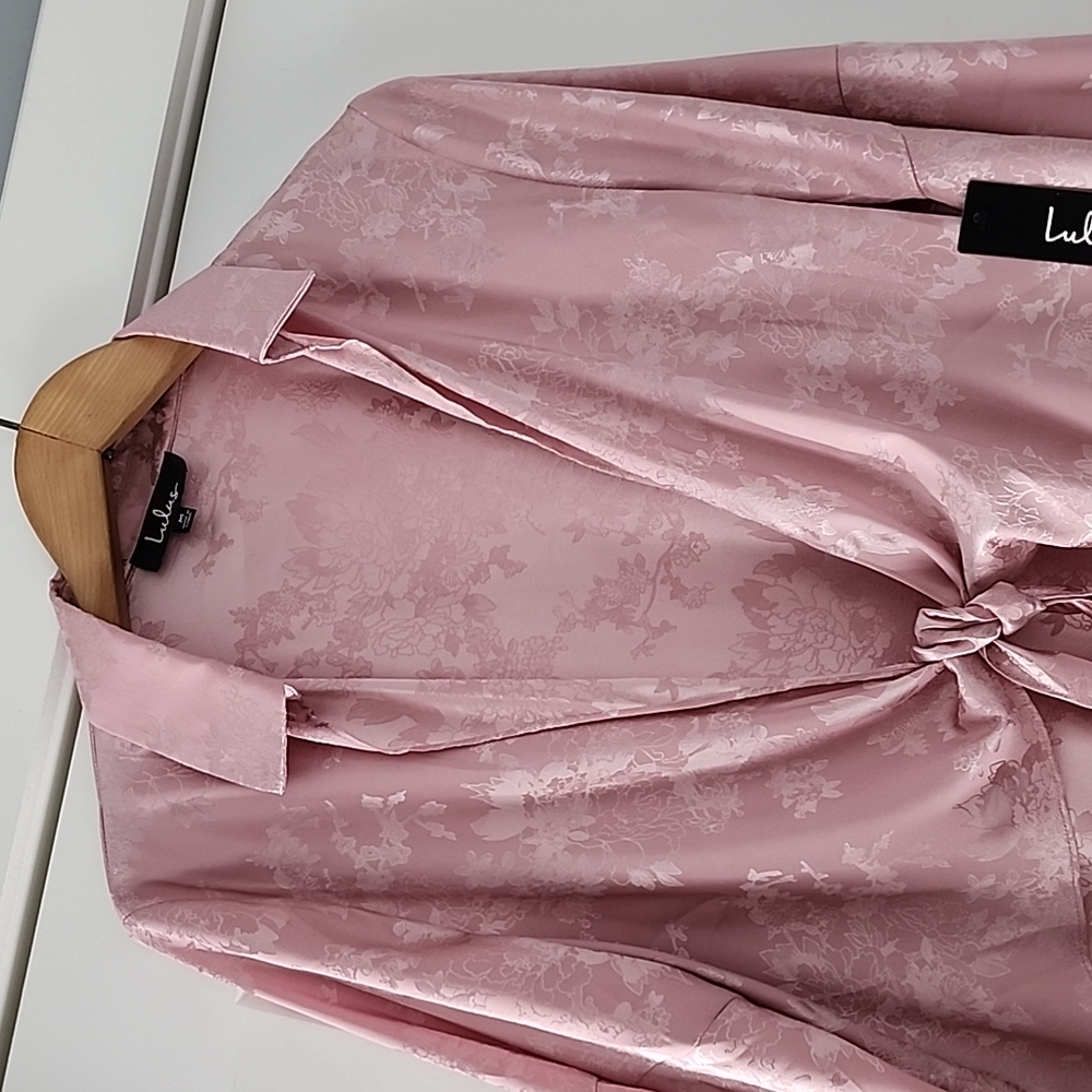 NWT...Lulus pink floral printed boho tie front blouse! - Picture 3 of 12